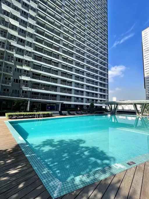 Cozy Studio Unit At Fame Residence Metro Manila
